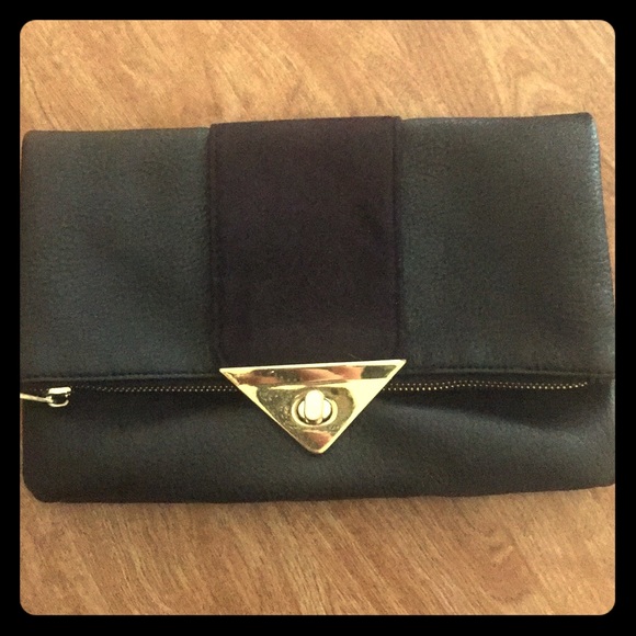 Steve Madden fold over clutch - Picture 1 of 6